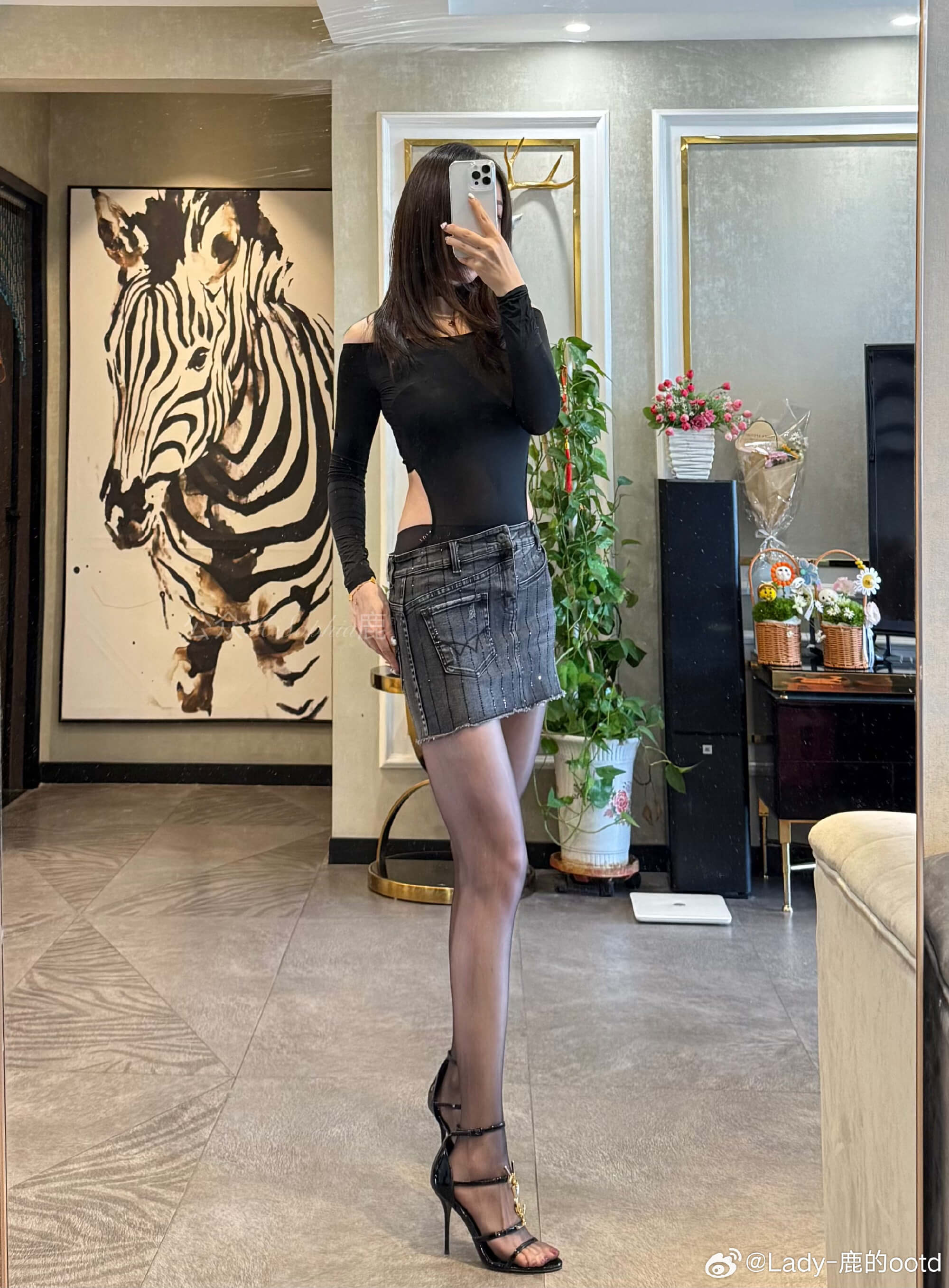 图片[1] - Lady鹿的ootd 微密圈 定制最新写真朋友圈资源合集下载[持续更新] - 语可次元 - 二次元美图写真海量免费4K壁纸资源分享